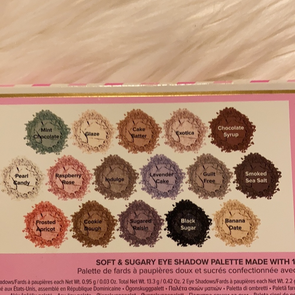Too Faced White Chocolate Bar Eyeshadow Palette - Picture 3 of 8